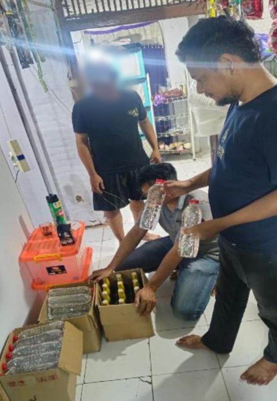 Lagi kumpul Tekan Penyakit Masyarakat, Polresta Cirebon Rutin Gelar Ops Pekat dan Amankan Ratusan Botol Miras