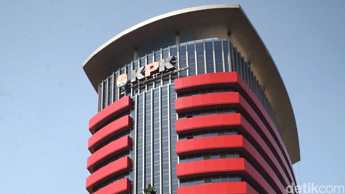 KPK Geledah Rumah Ono Surono di Indramayu, Lanjutan Pengungkapan Kasus Suap Ijon Proyek Bekasi