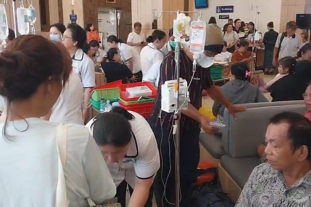 Suasana Mencekam di Rumah Sakit Manado Saat Gempa Mengguncang, Lobi Dijadikan Titik Evakuasi Pasien dan Pengunjung