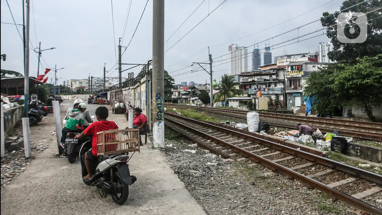 KAI Tutup 31 Perlintasan Liar dari Jakarta hingga Sukabumi, Upaya Tekan Risiko Kecelakaan di Jalur Kereta Api