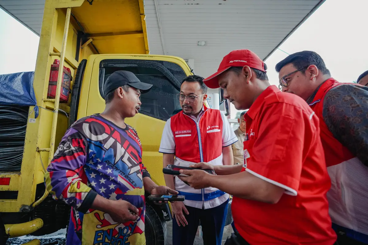 Dirut Pertamina Patra Niaga Pastikan Pelayanan SPBU di Palembang Berjalan Optimal