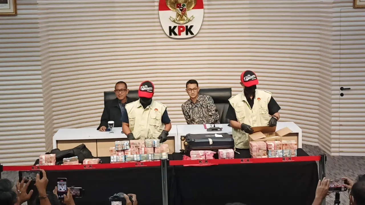 Duduk Perkara Dugaan Korupsi Bupati Pemalang Anom Widyantoro, KPK Ungkap Modus Pemerasan