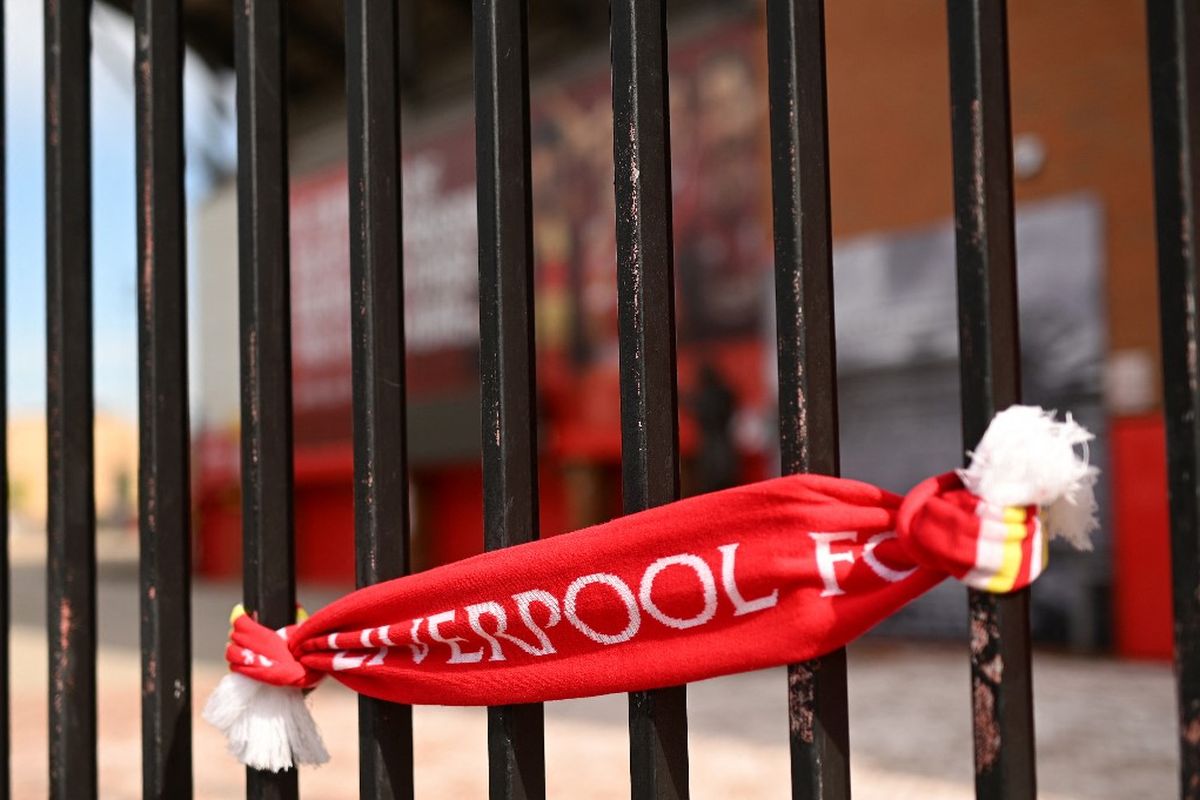 Jeff Bezos dan Co-founder Facebook Mau Beli Klub Bola Liverpool?