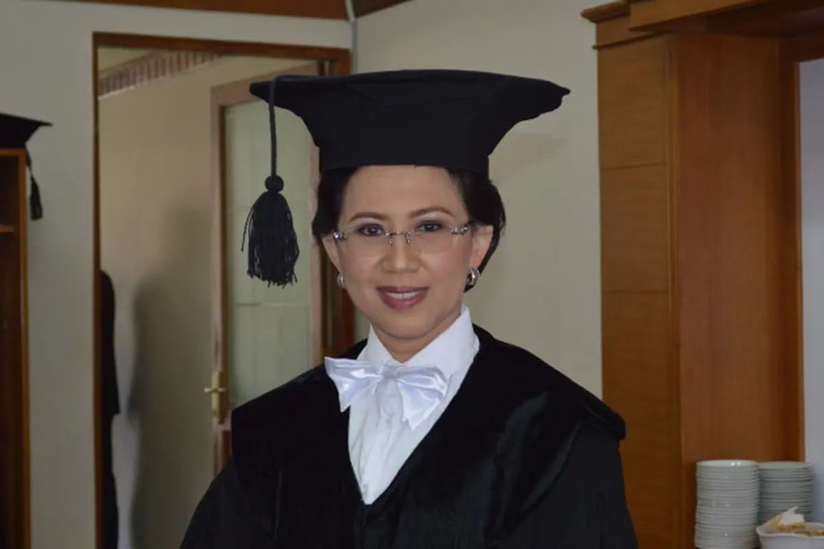Rektor UGM Ungkap Penghasilan Dosen Tembus Puluhan Juta Rupiah, Dorong Peningkatan Kesejahteraan Akademisi