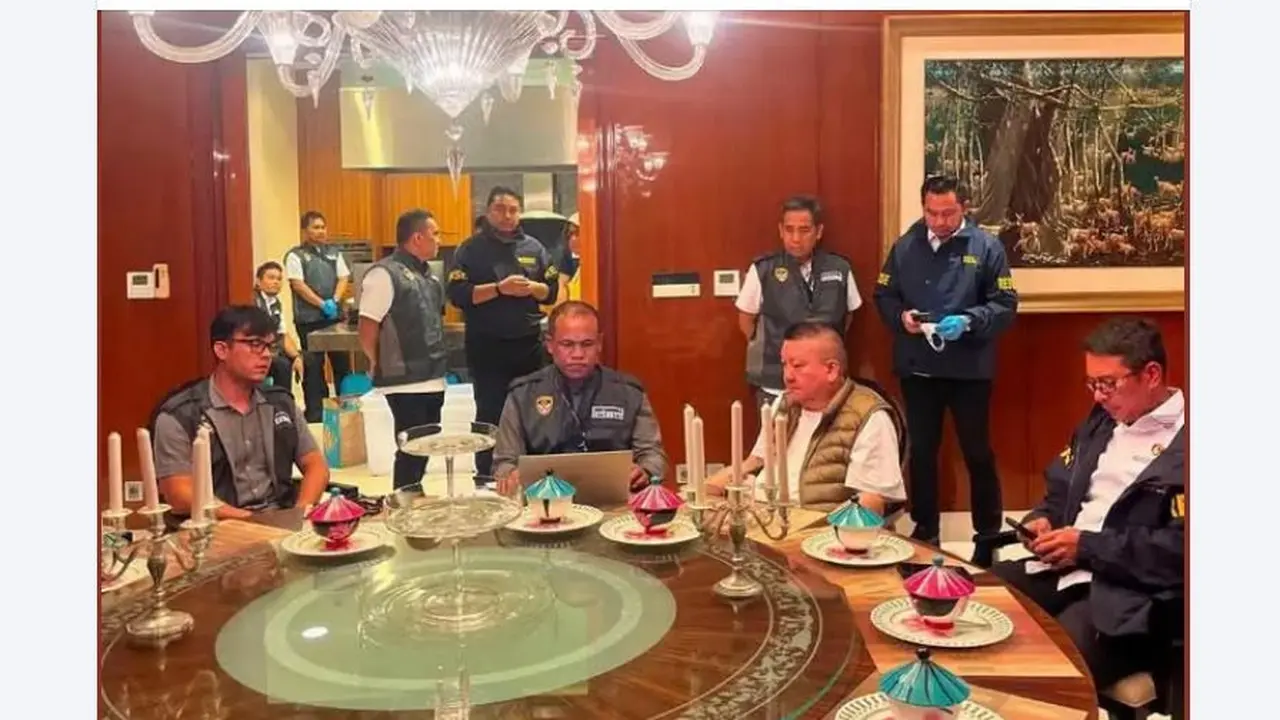 Tan Kian dan Ferry Boboho Jalani Pemeriksaan dalam Pengembangan Kasus Dugaan TPPU Eks Jampidsus Febrie Adriansyah