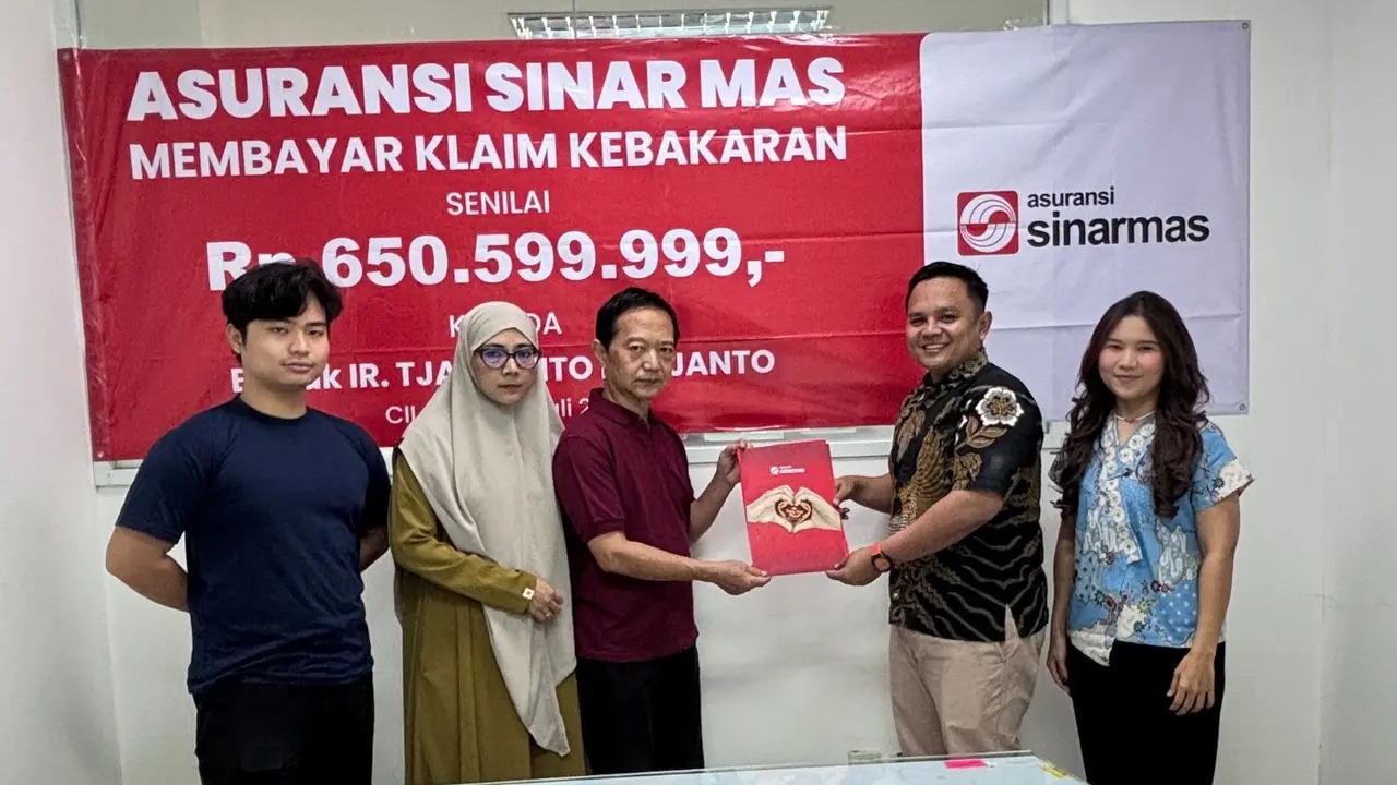 Asuransi Sinar Mas Tuntaskan Klaim Kebakaran Rp650 Juta, Nasabah Terima Dana dalam Dua Hari Kerja