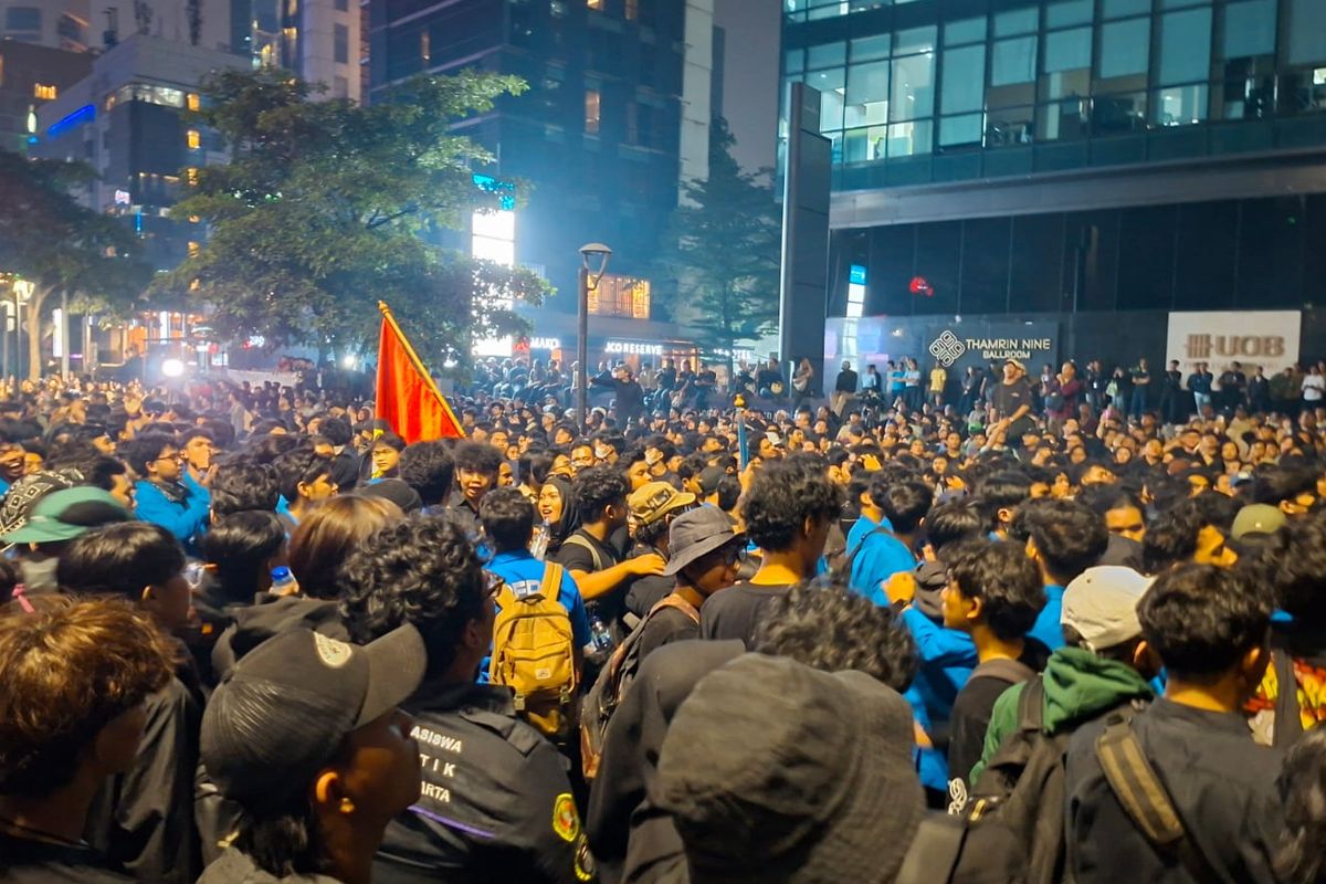 Demonstrasi Mahasiswa: Relasi Segitiga Suara, Telinga, dan Kekuasaan
