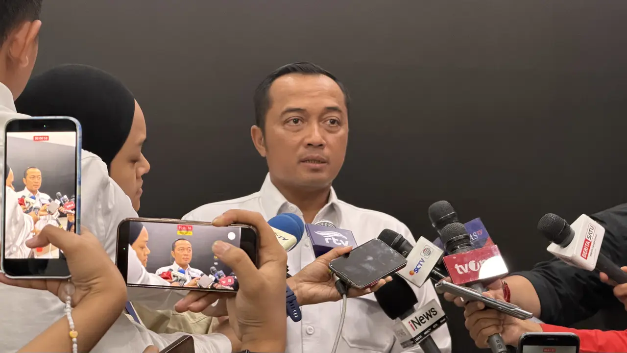 Istana Ungkap Alasan Baliho Prabowo Berkibar di Udara Saat HUT ke-81 RI