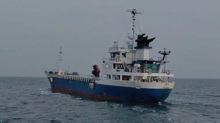 Kapal Bawa 2,6 Ton Narkotika Cair Disergap di Perairan Kepri