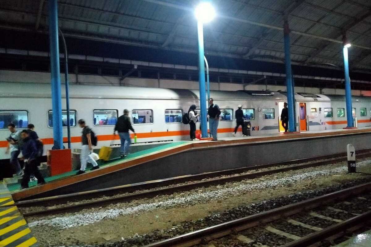 Long Weekend Maulid Nabi 2026, Stasiun Ngrombo Jateng Layani 6.000 Penumpang