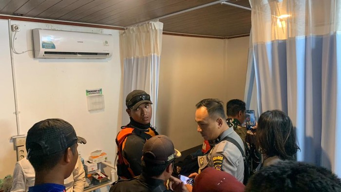Petaka Saat Berswafoto, Seorang Wisatawan Tewas Terjatuh dari Tebing Pantai Semeti Lombok