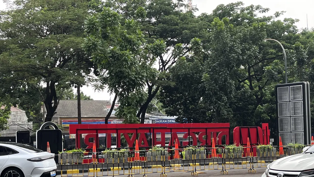 Tak Lagi Dipagari Besi, Mal Kota Kasablanka Kini Dihiasi Ornamen Merah Putih Sambut HUT ke-81 RI