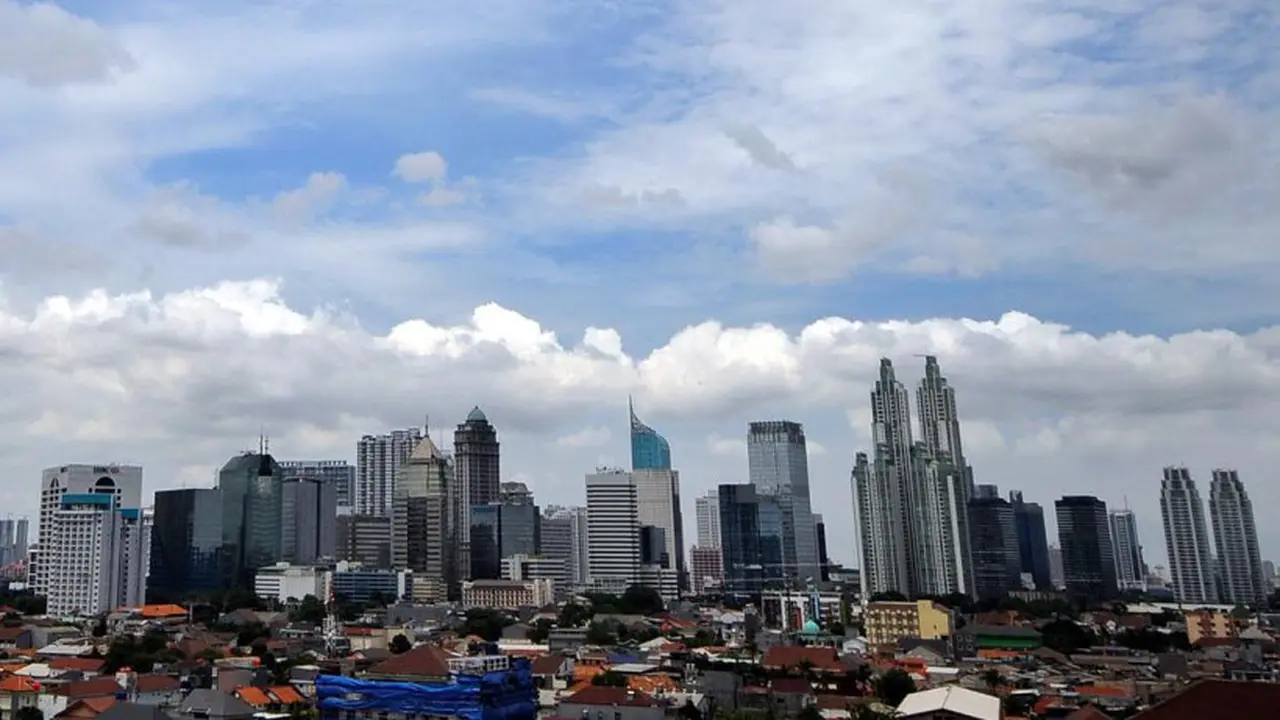 Cuaca Hari Ini Didominasi Berawan, Sejumlah Wilayah Berpotensi Diguyur Hujan Lebat