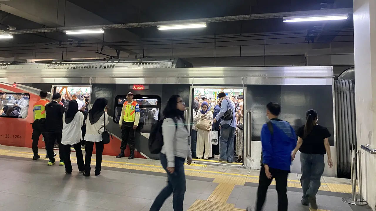 Gangguan di Stasiun Jakarta Kota, Perjalanan KRL Bogor Sementara Hanya Sampai Manggarai