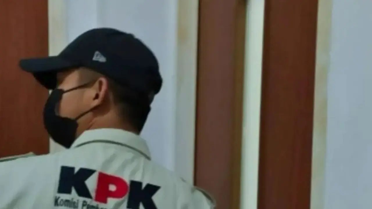 KPK Geledah Rumah Direktur PT CMC, Temukan Bukti Elektronik Terkait Kasus Korupsi Rejang Lebong