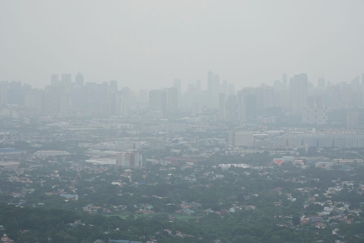 Kabut Asap Indonesia Selimuti Manila, Udara Sangat Tidak Sehat