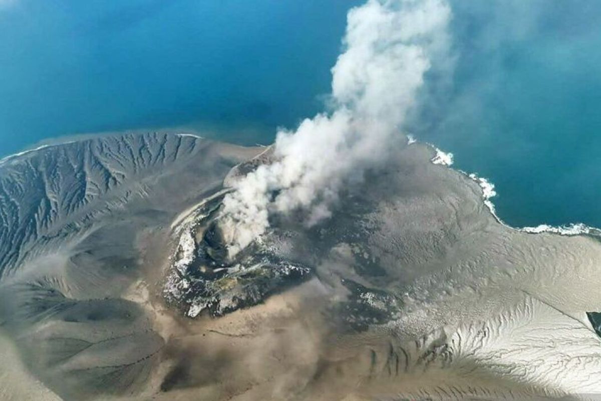 Mengenang Lahirnya Anak Krakatau Nyaris 99 Tahun Silam