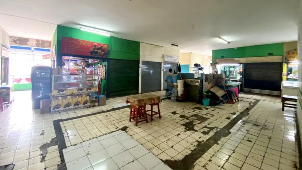 Nestapa Pasar Pondok Labu, Kios Sepi dan Tutup Bikin Pedagang Makin Tertekan