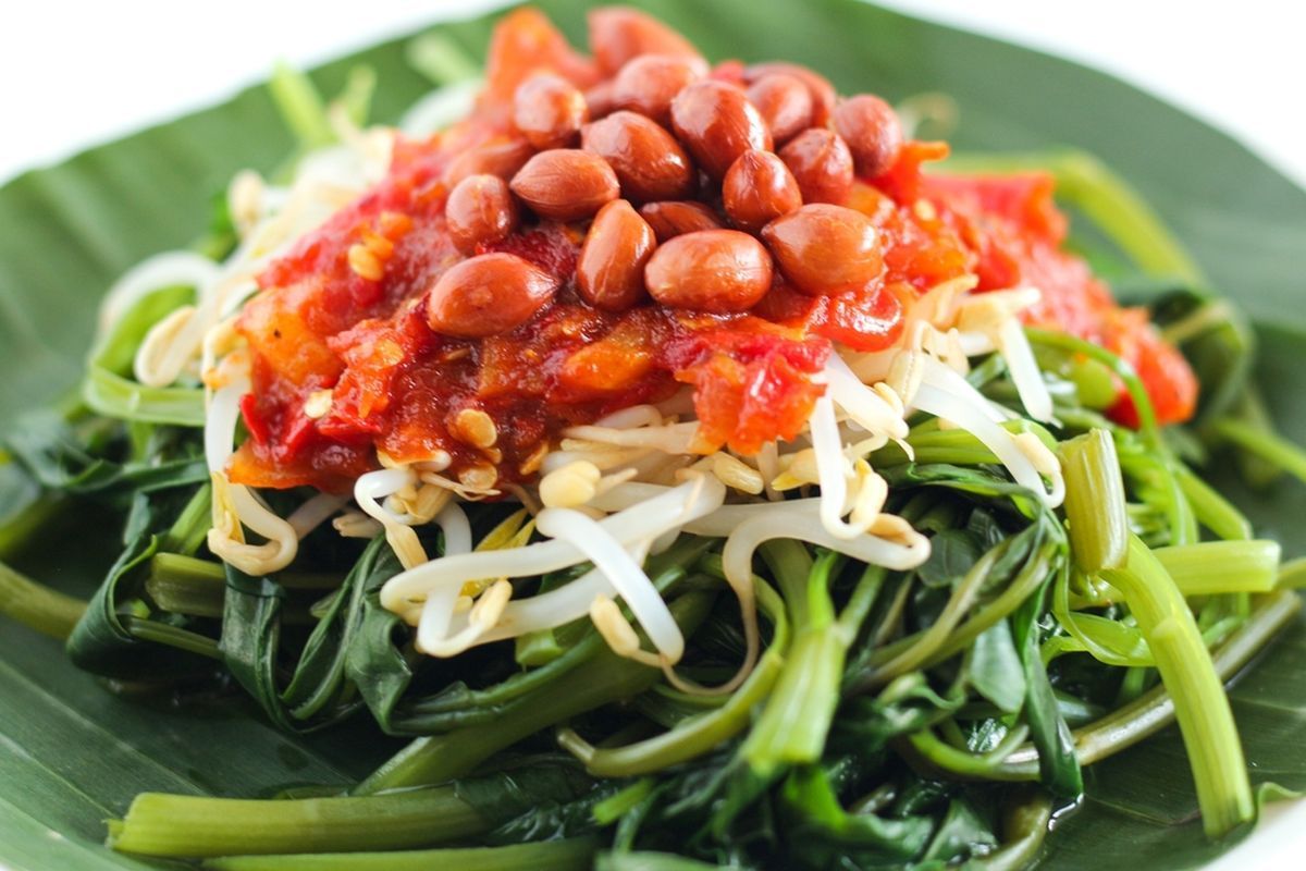Resep Plecing Kangkung Lombok, Lengkap dengan Sambalnya