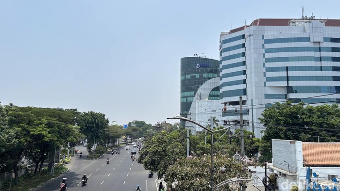 Fenomena Hari Tanpa Bayangan di Surabaya, Momen Ketika Matahari Berada Hampir Tepat di Atas Kepala