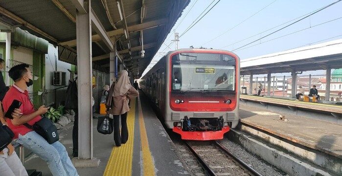 KRL Produksi INKA Berulang Kali Gangguan, Ini Respons dan Langkah Perbaikannya