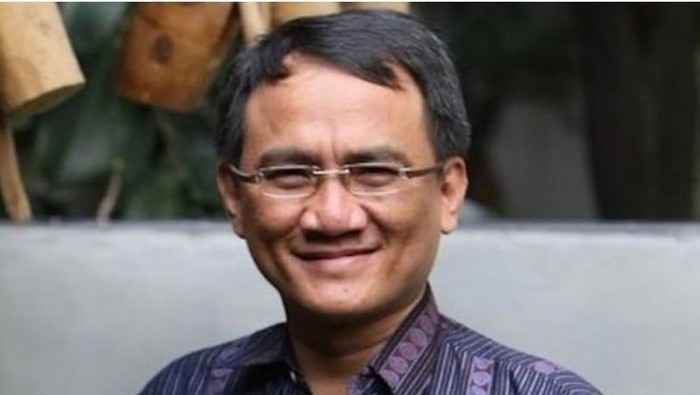 Andi Arief Sebut Gibran Justru Membutuhkan Pansus DPR untuk Klarifikasi Polemik Ijazah SMA