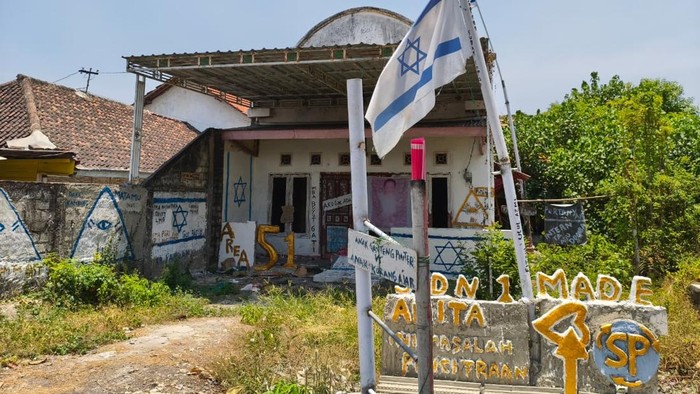 Heboh Kain Bergambar Bendera Israel di Rumah Warga Lamongan, Pemerintah Desa Turun Tangan