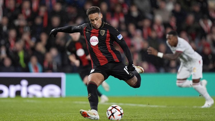 Bournemouth Hancurkan AC Milan 3-0 di Liga Europa, Tiga Gol Berawal dari Bola Mati
