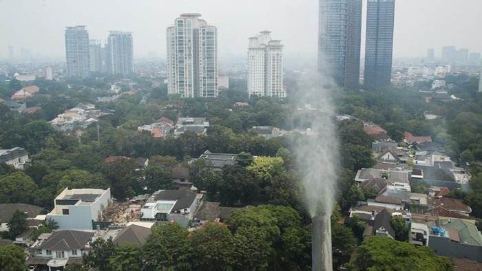 Cegah Dampak Asap Karhutla, Pemprov DKI Jakarta Aktifkan Water Mist di 145 Gedung